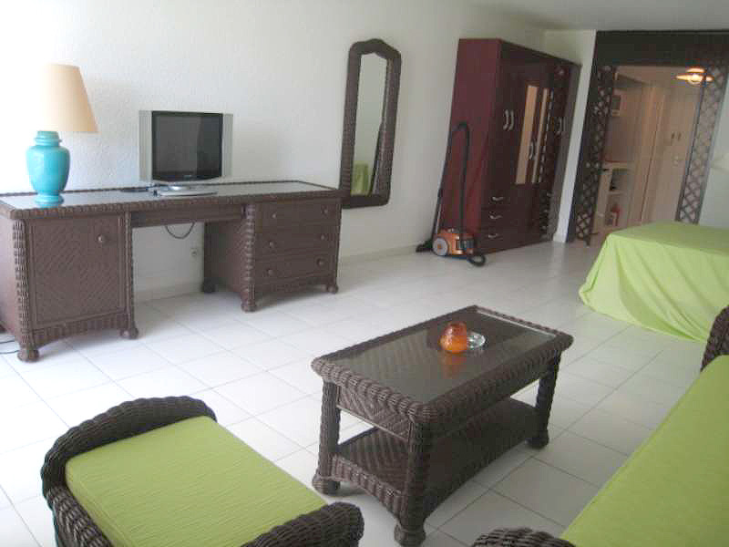 ORIENT BAY Orient Bay St Martin